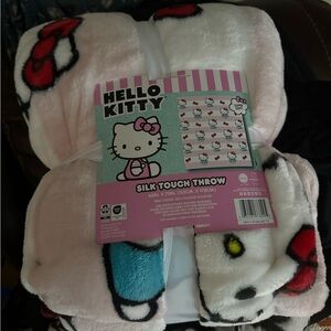 Hello kitty blanket